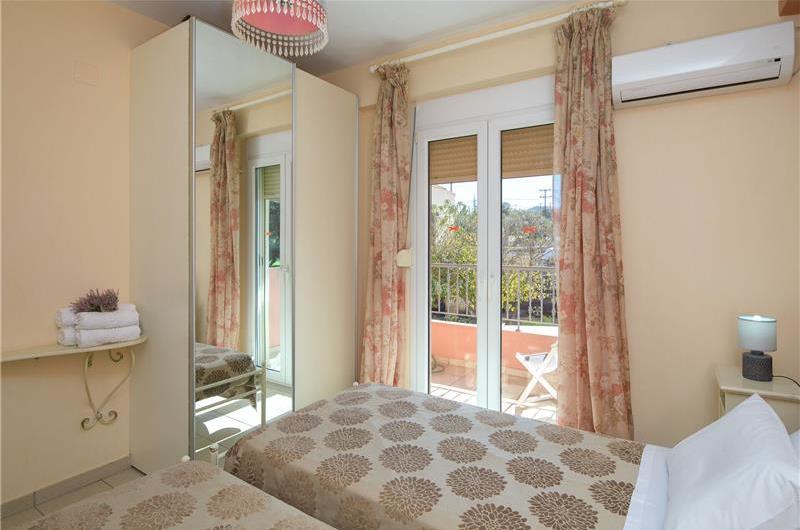 7 bedroom seaside villa with pool, Kassiopi, sleeps 13