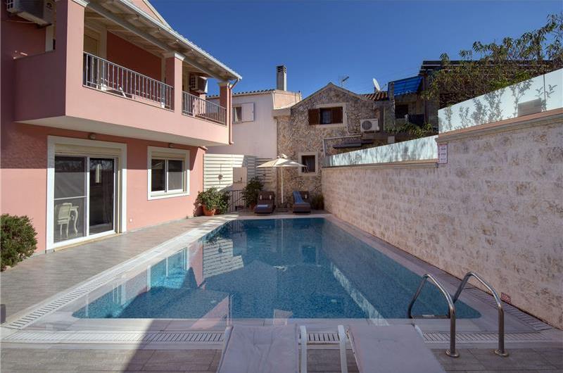 7 bedroom seaside villa with pool, Kassiopi, sleeps 13