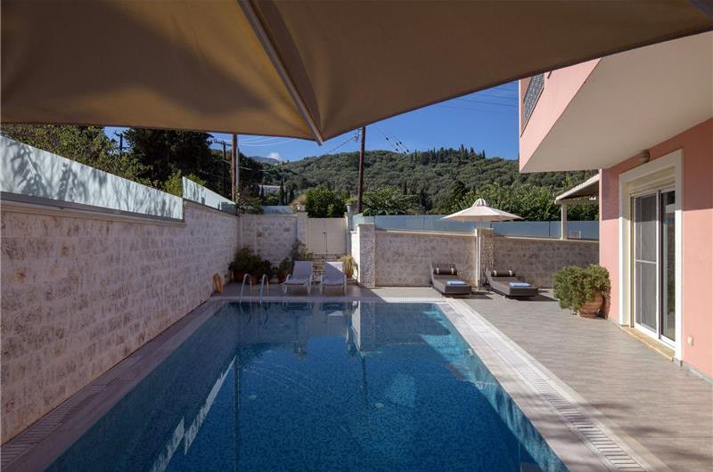 7 bedroom seaside villa with pool, Kassiopi, sleeps 13