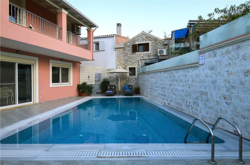 7 bedroom seaside villa with pool, Kassiopi, sleeps 13