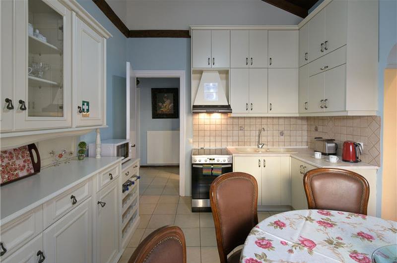 7 bedroom seaside villa with pool, Kassiopi, sleeps 13