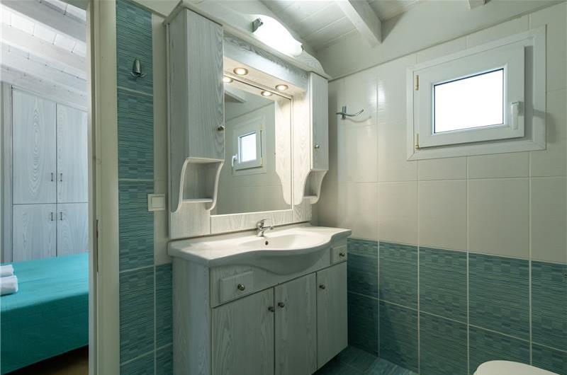 7 bedroom seaside villa with pool, Kassiopi, sleeps 13