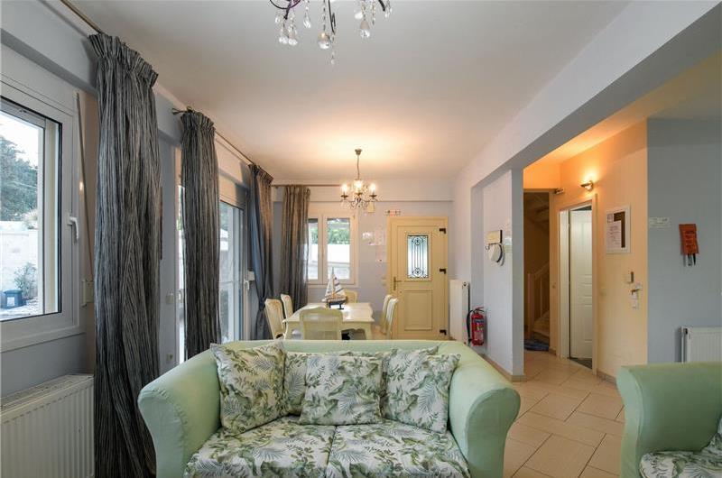 7 bedroom seaside villa with pool, Kassiopi, sleeps 13