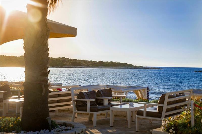 5 bedroom villa with pool & seaview, Perithia, sleeps 10