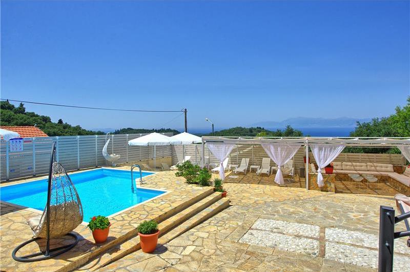 5 bedroom villa with pool & seaview, Perithia, sleeps 10