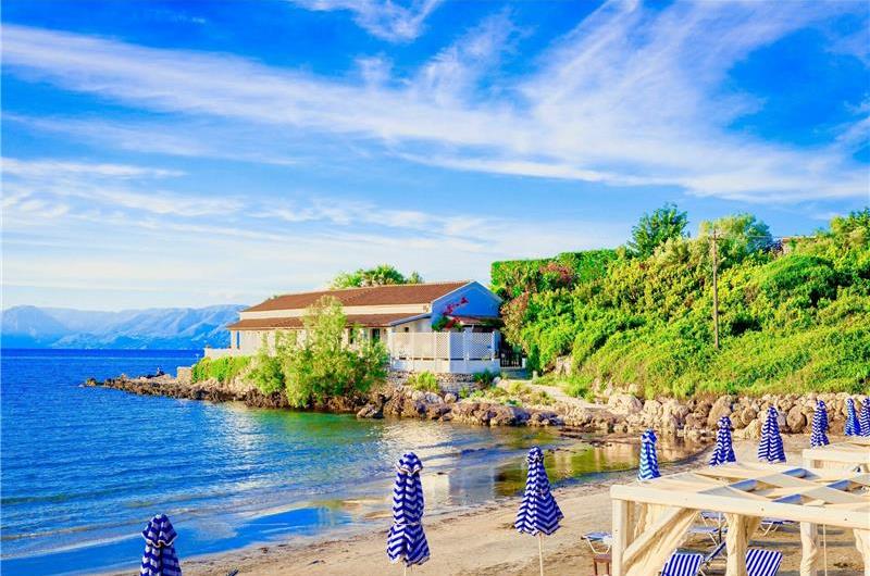 5 bedroom villa with pool & seaview, Perithia, sleeps 10