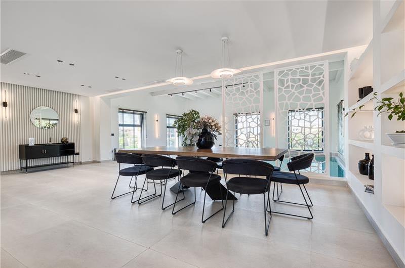 5 bedroom luxury seaside villa with indoor & outdoor pool, near Acharavi, sleeps 10