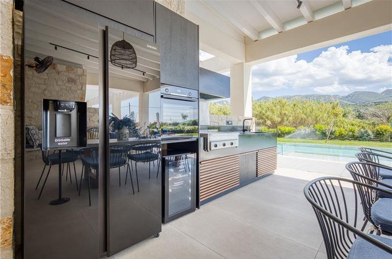 5 bedroom luxury seaside villa with indoor & outdoor pool, near Acharavi, sleeps 10