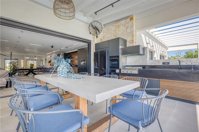 5 bedroom luxury seaside villa with indoor & outdoor pool, near Acharavi, sleeps 10