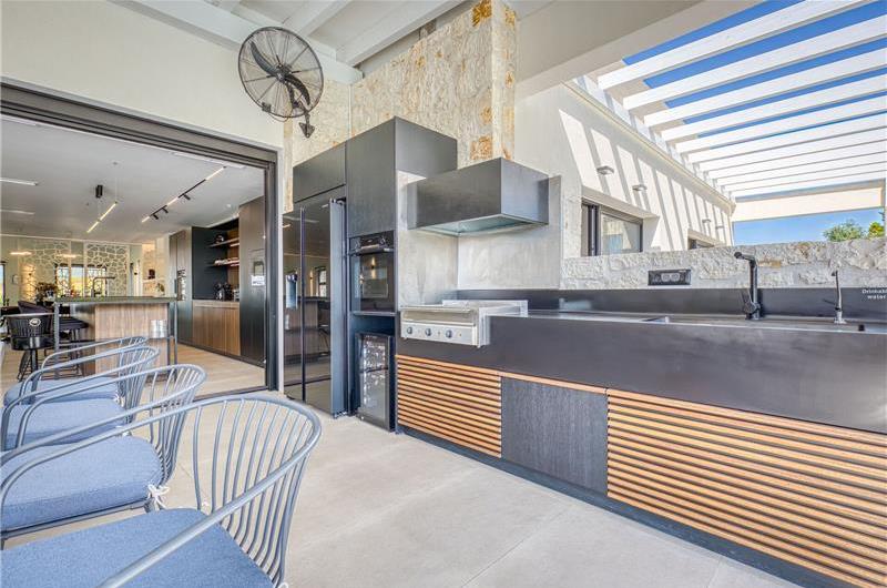 5 bedroom luxury seaside villa with indoor & outdoor pool, near Acharavi, sleeps 10