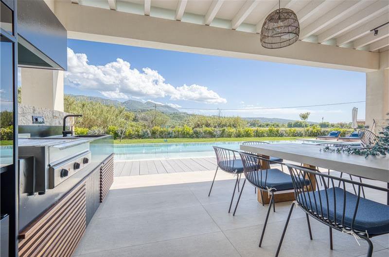 5 bedroom luxury seaside villa with indoor & outdoor pool, near Acharavi, sleeps 10