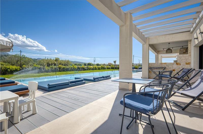 5 bedroom luxury seaside villa with indoor & outdoor pool, near Acharavi, sleeps 10