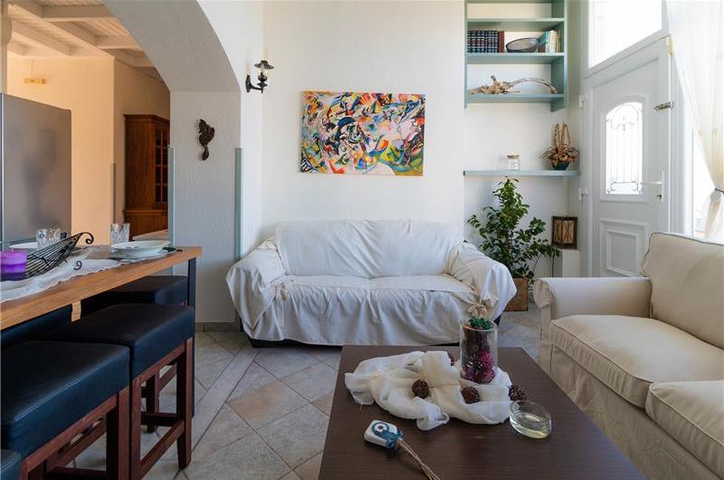 3 bedroom seaside villa with pool, Acharavi, sleeps 6