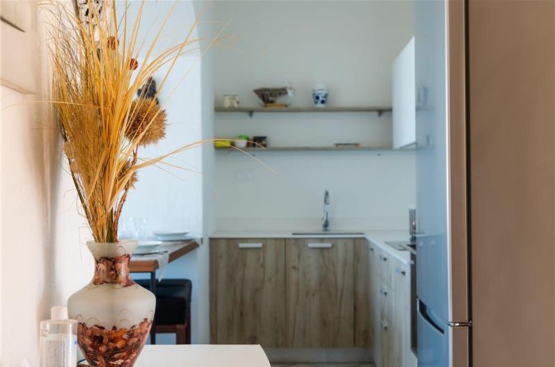 3 bedroom seaside villa with pool, Acharavi, sleeps 6