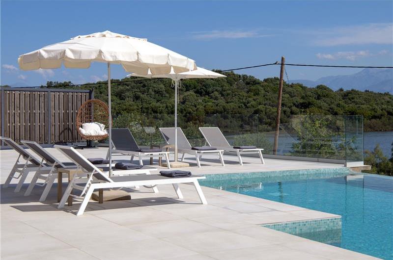 3 bedroom villa with pool & seaview, near Acharavi, sleeps 6