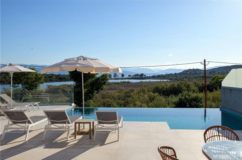 3 bedroom villa with pool & seaview, near Acharavi, sleeps 6