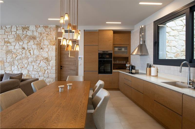 3 bedroom villa with pool & seaview, near Acharavi, sleeps 6