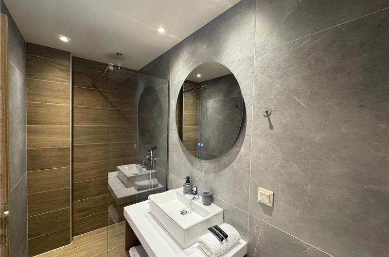  3 bedroom stone villa with pool & seaview, near Acharavi, sleeps 6