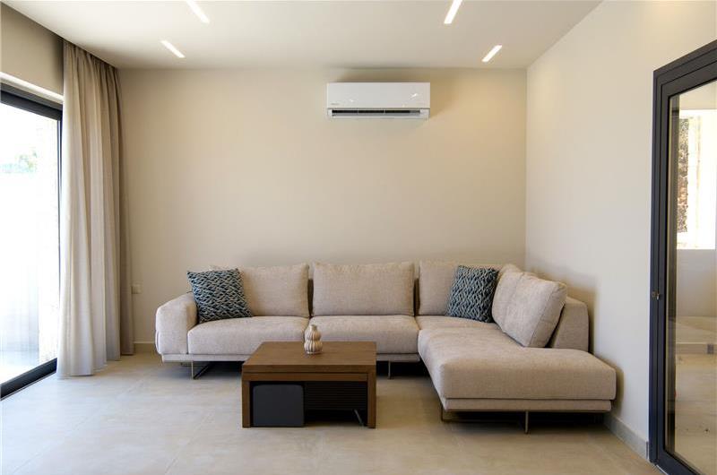  3 bedroom stone villa with pool & seaview, near Acharavi, sleeps 6