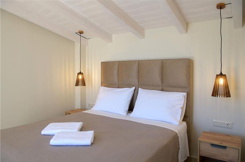  3 bedroom stone villa with pool & seaview, near Acharavi, sleeps 6