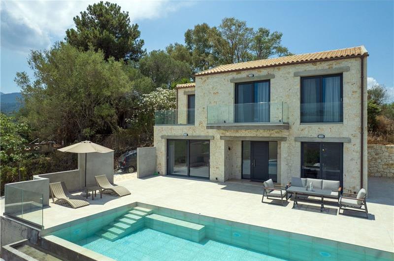  3 bedroom stone villa with pool & seaview, near Acharavi, sleeps 6