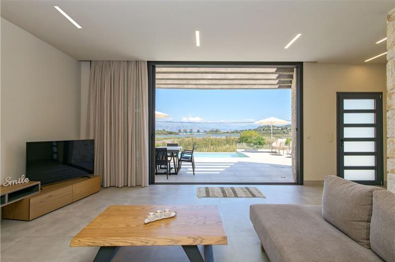 3 bedroom villa with pool & sea view, near Acharavi, sleeps 6