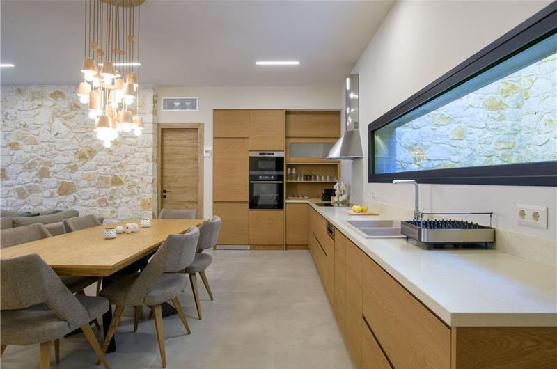 3 bedroom villa with pool & sea view, near Acharavi, sleeps 6