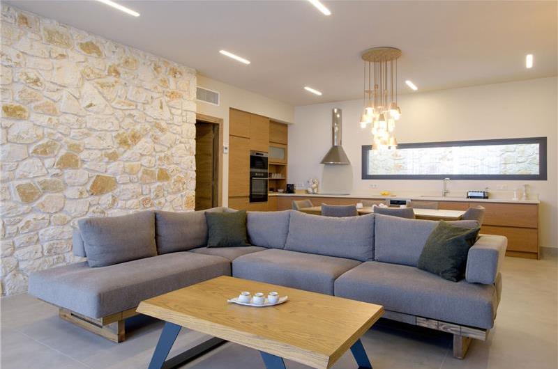 3 bedroom villa with pool & sea view, near Acharavi, sleeps 6