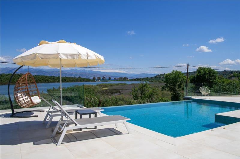 3 bedroom villa with pool & sea view, near Acharavi, sleeps 6