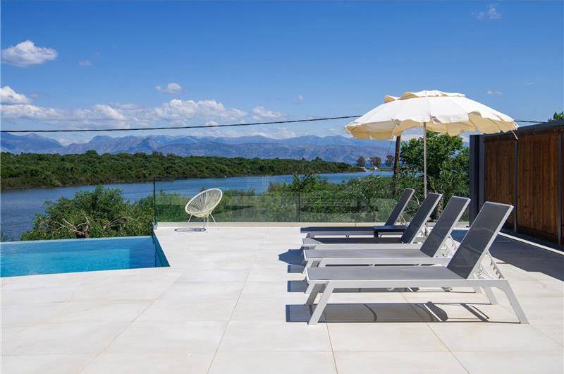 3 bedroom villa with pool & sea view, near Acharavi, sleeps 6