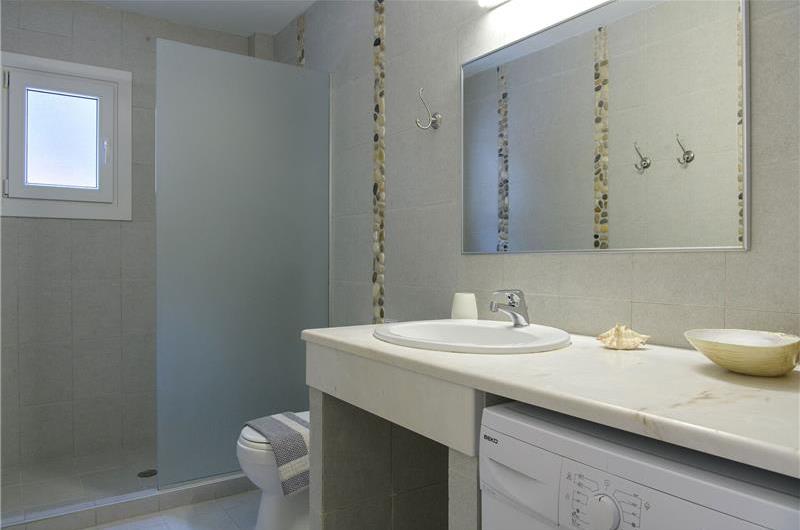 7 bedroom seafront luxury villa with pool & jacuzzi, near Acharavi, sleeps 14-15