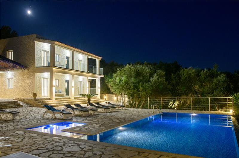 7 bedroom seafront luxury villa with pool & jacuzzi, near Acharavi, sleeps 14-15