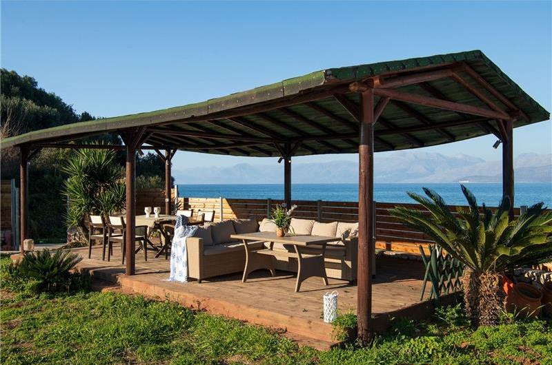 3 bedroom seaside villa with pool & jacuzzi, near Acharavi, sleeps 6