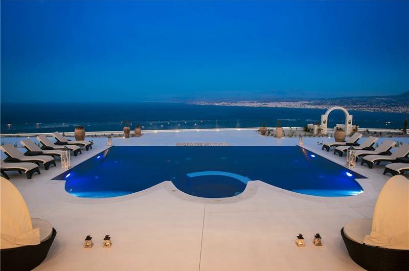 6 bedroom luxury villa with pool near Agia Pelagia, sleeps 12