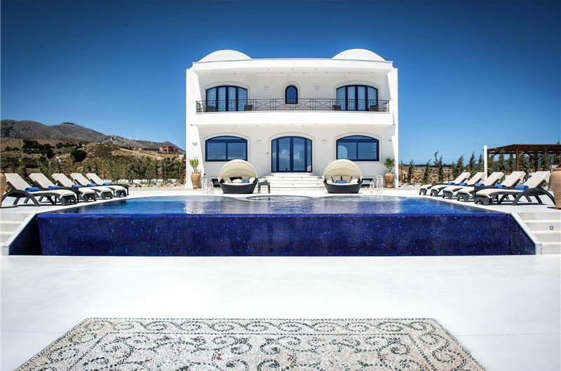 6 bedroom luxury villa with pool near Agia Pelagia, sleeps 12