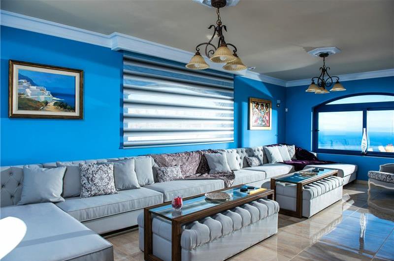 6 bedroom luxury villa with pool near Agia Pelagia, sleeps 12