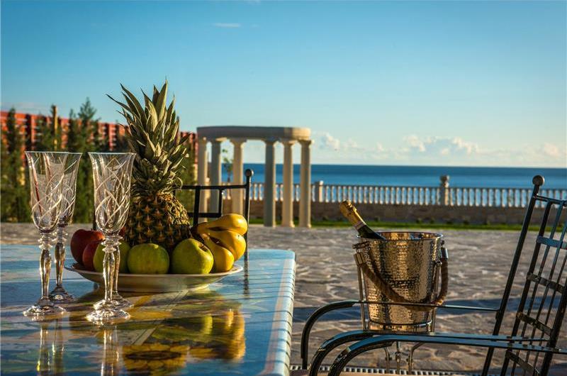 8 bedroom luxury villa with pool near Koutsounari, sleeps 16