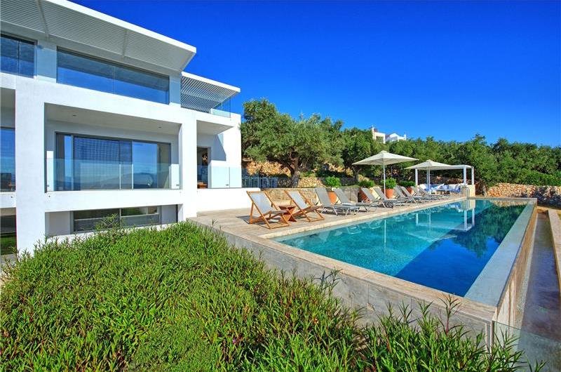 5 bedroom luxury villa with infinity pool, sea views and tennis court near Chania, sleeps 10