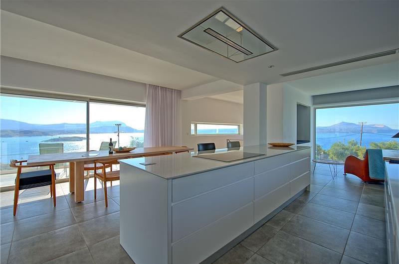 5 bedroom luxury villa with infinity pool, sea views and tennis court near Chania, sleeps 10
