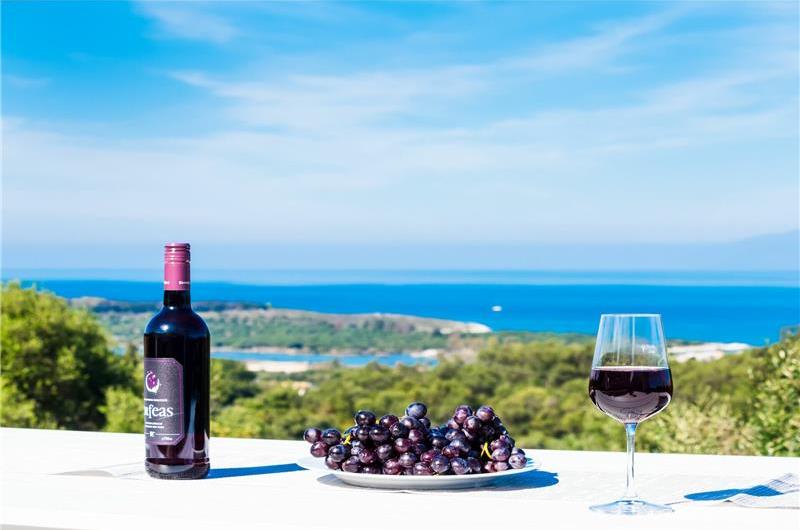 4 bedroom villa with pool and sea view in Perithia, Corfu, sleeps 9