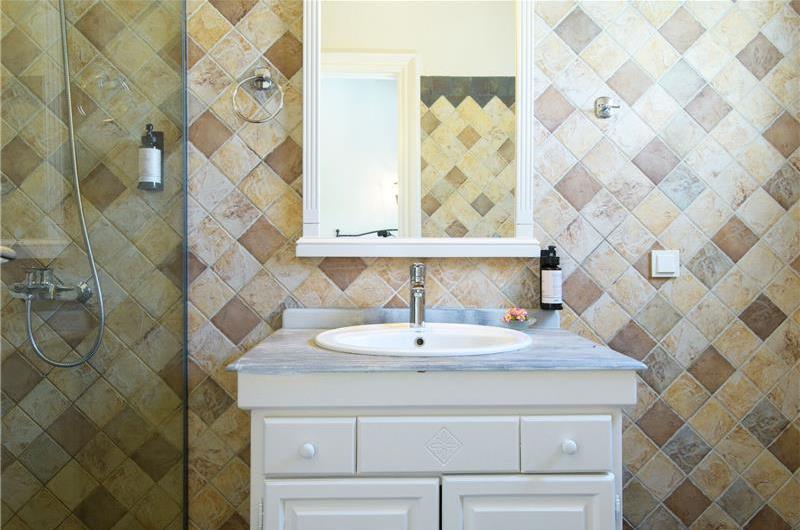 3 bedroom villa with heated pool in Kassiopi, Corfu, sleeps 6