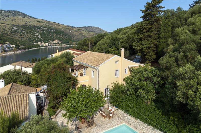 3 bedroom villa with heated pool in Kassiopi, Corfu, sleeps 6