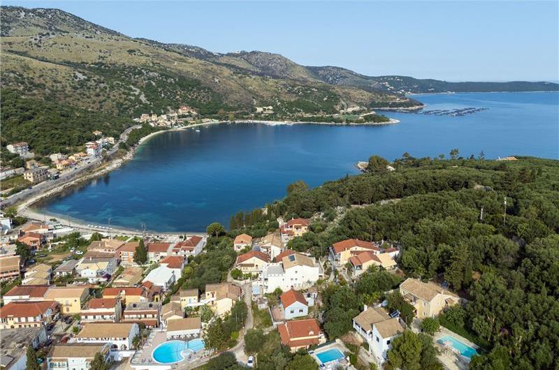 3 bedroom villa with heated pool in Kassiopi, Corfu, sleeps 6
