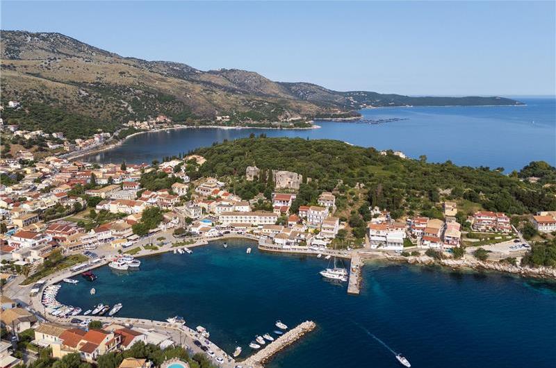 3 bedroom villa with heated pool in Kassiopi, Corfu, sleeps 6