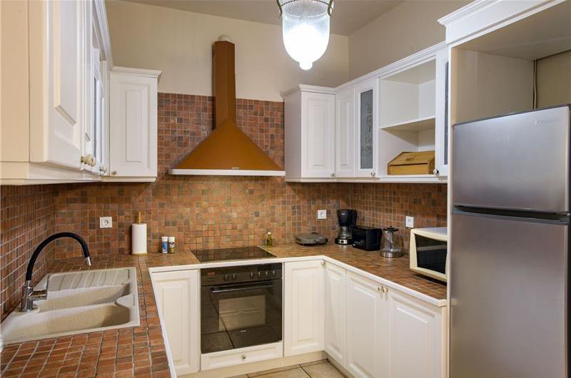 3 bedroom villa with heated pool in Kassiopi, Corfu, sleeps 6