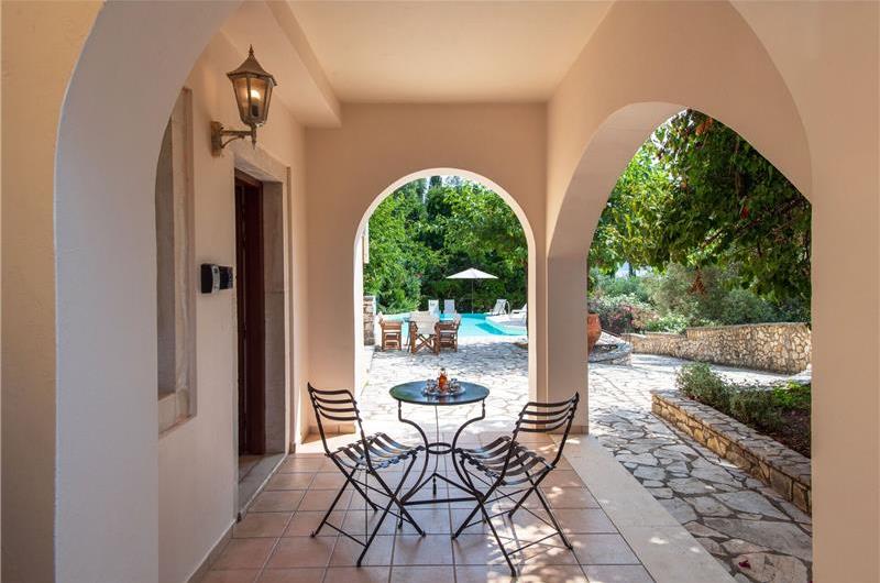 3 bedroom villa with heated pool in Kassiopi, Corfu, sleeps 6