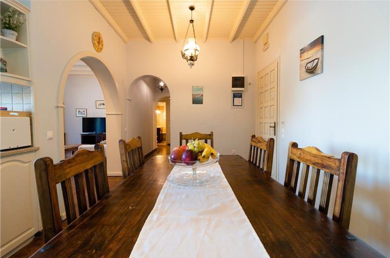 3 bedroom villa with pool in Kassiopi, Corfu, sleeps 6