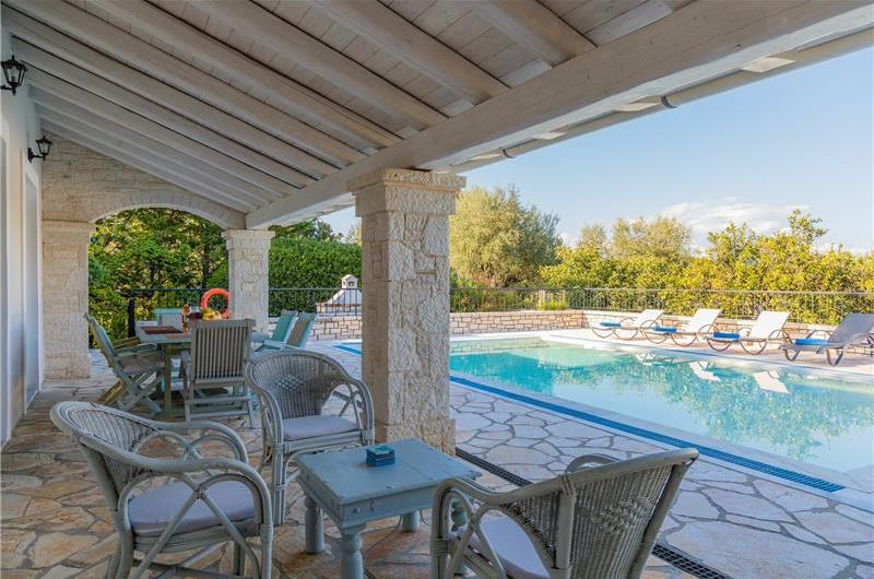3 bedroom villa with pool in Kassiopi, Corfu, sleeps 6