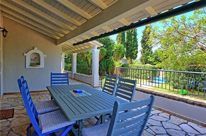 3 bedroom villa with pool in Kassiopi, Corfu, sleeps 6