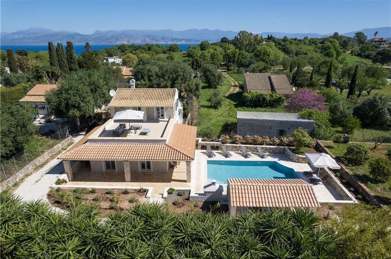 3 bedroom villa with pool in Kassiopi, Corfu, sleeps 7